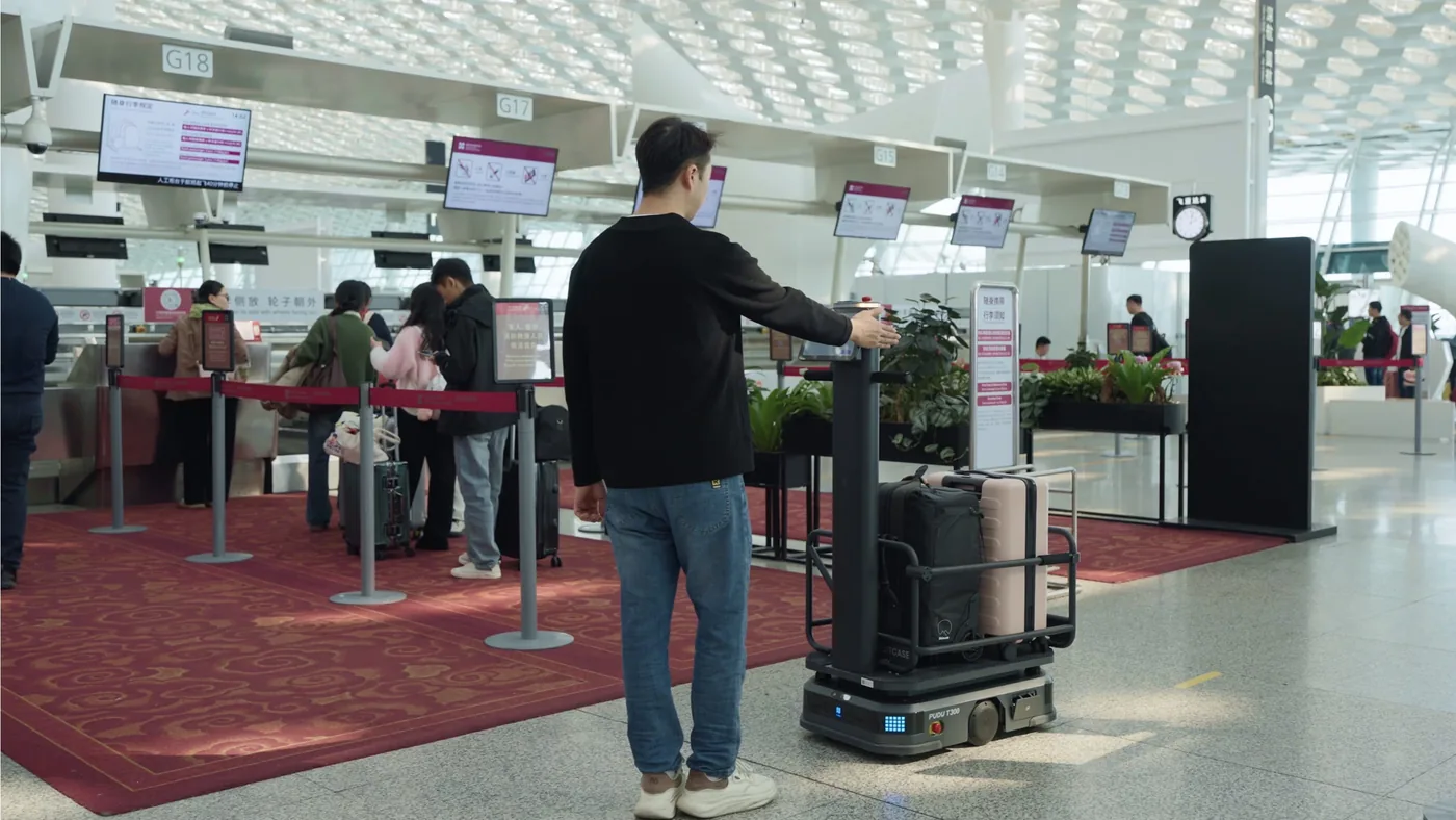 Robots working a transport terminal